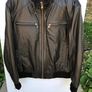 Men’s leather bomber jacket